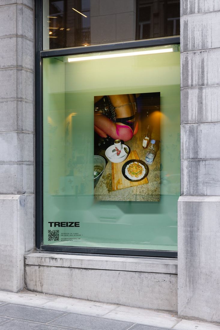 TREIZE 2, contemporary art gallery window on Rue de Namur, Brussels, open 24/7